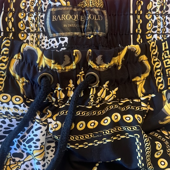 Baroque Gold Drill Clothing Co Men’s Shorts Small Back Pocket front tie closure - Picture 4 of 5